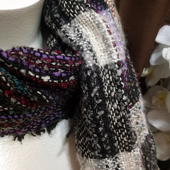 Multicolor scarf - Picture 3 of 4